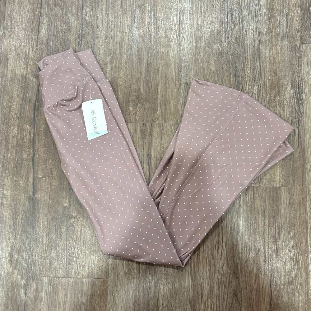 SOLD ✨NWT~Altar’d State “Go For It” Polka Dot Flare Leggings✨ - Picture 7 of 9